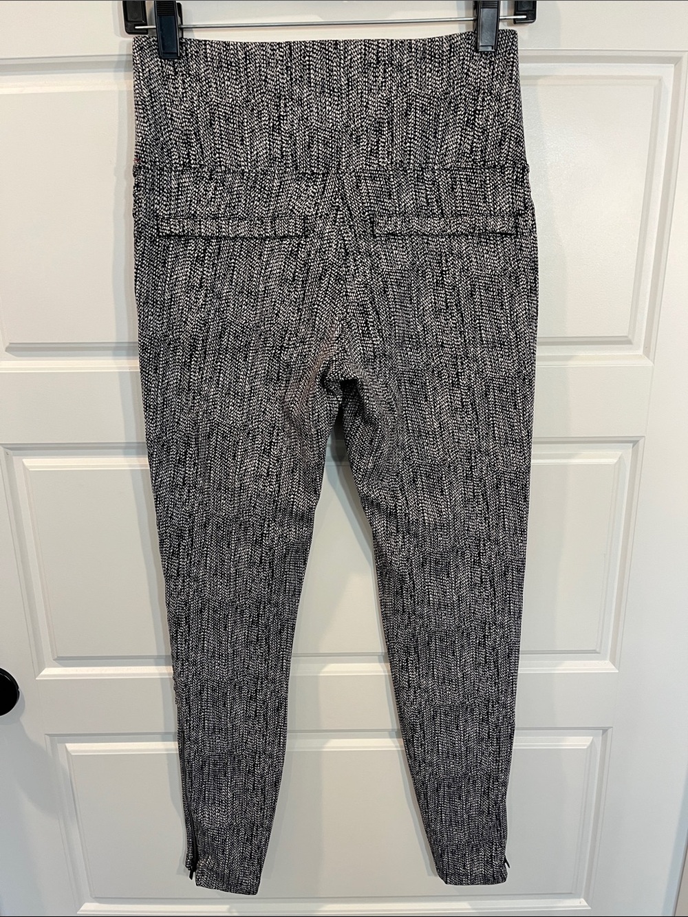 Athleta Delaney textured leggings small - Picture 2 of 7